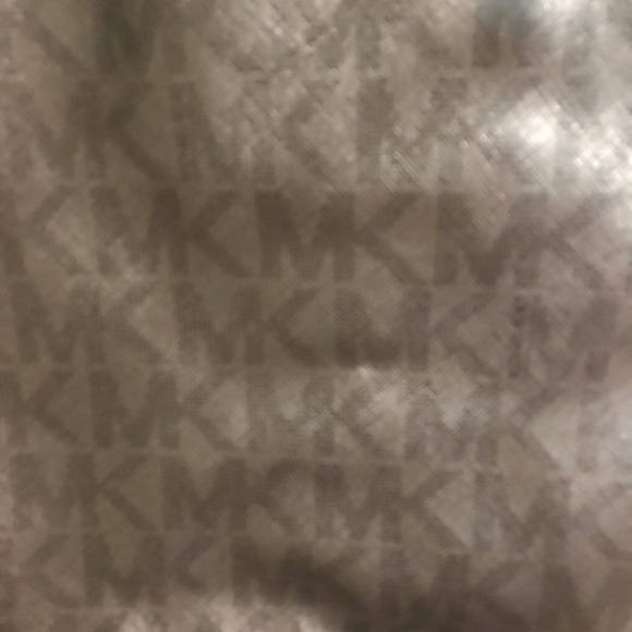 Michael Kors bag - Picture 3 of 3